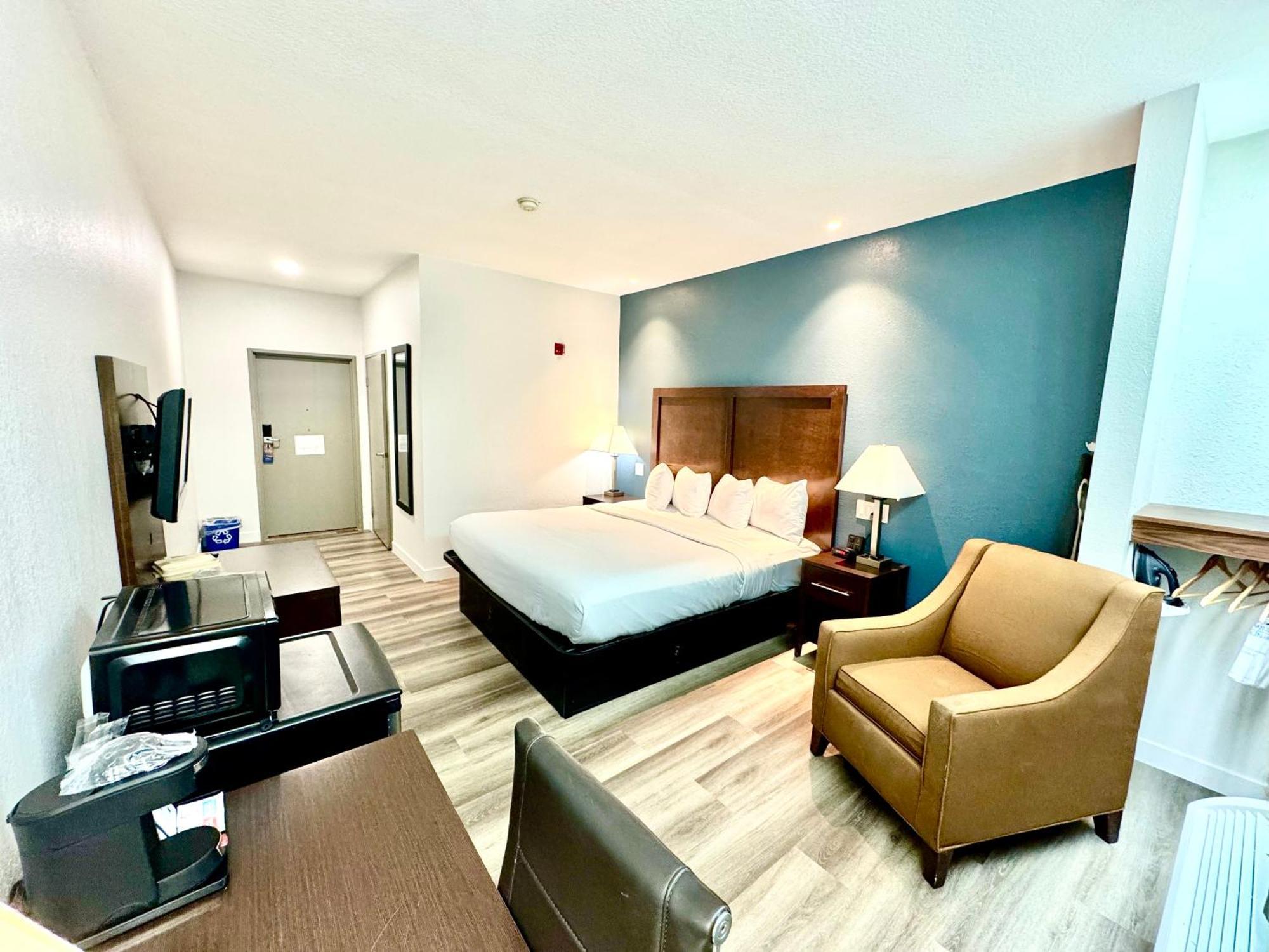 Baymont By Wyndham Richmond I-70 Otel Dış mekan fotoğraf